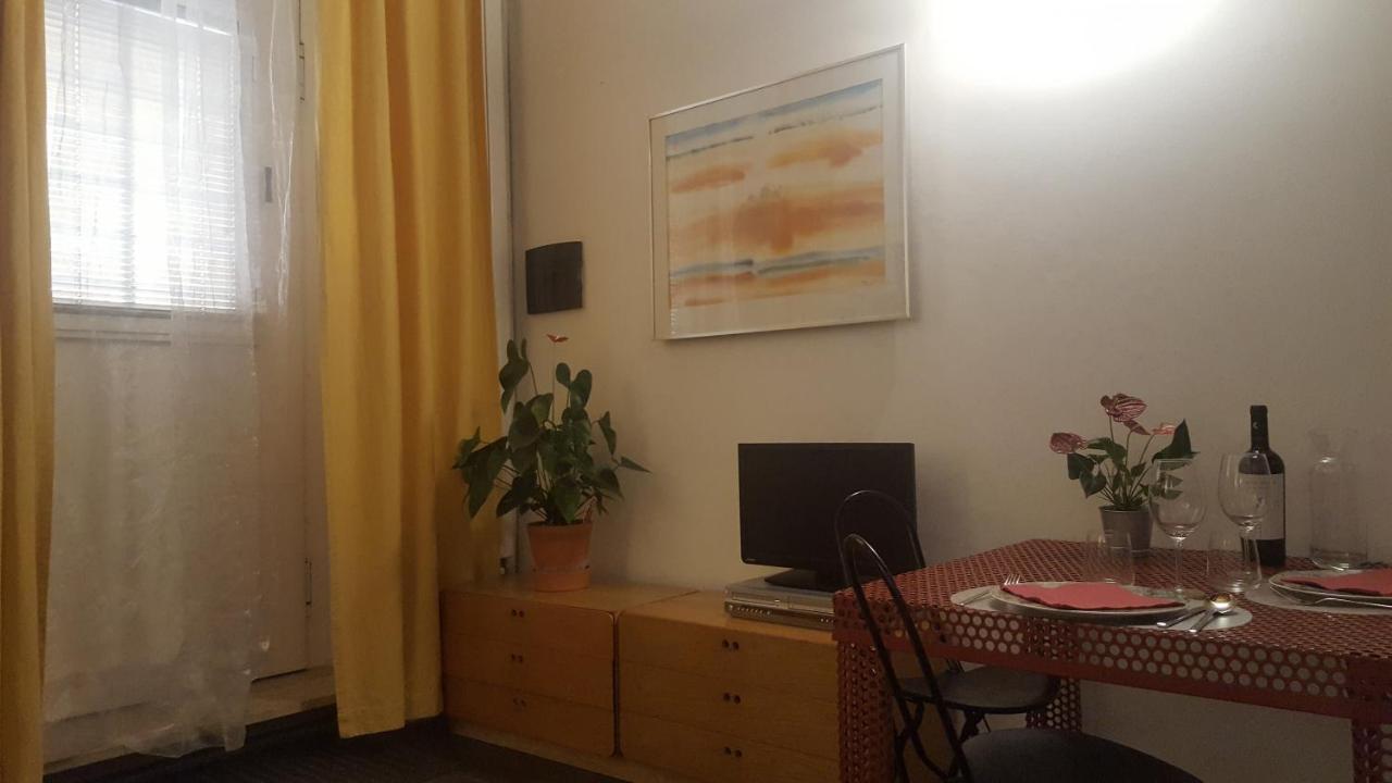 Apartamento Casa Virgilio In Monti Roma Exterior foto